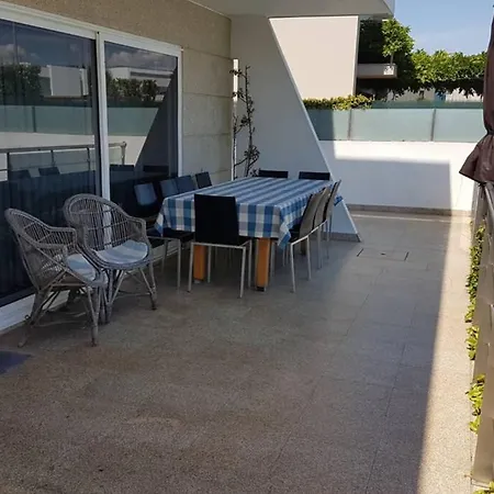 Casa Luisa - Moradia Com Piscina A 3 Minutos Praia
